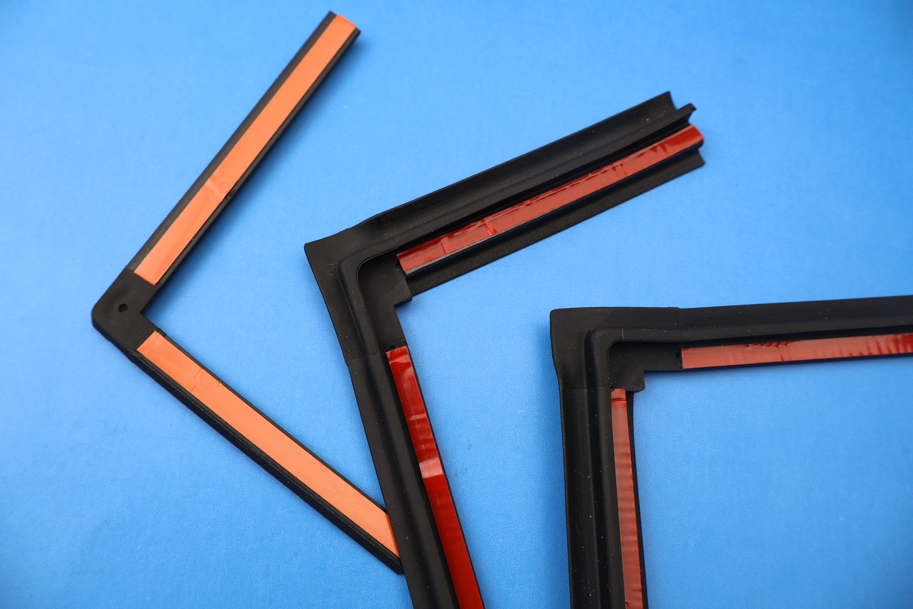 TPE汽车天窗密封